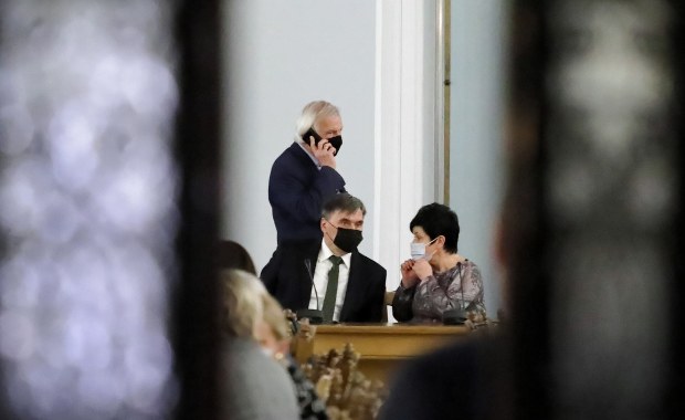 Terlecki: W środę prawdopodobnie wpłynie projekt ustawy, który zastąpi projekt "lex Hoc"