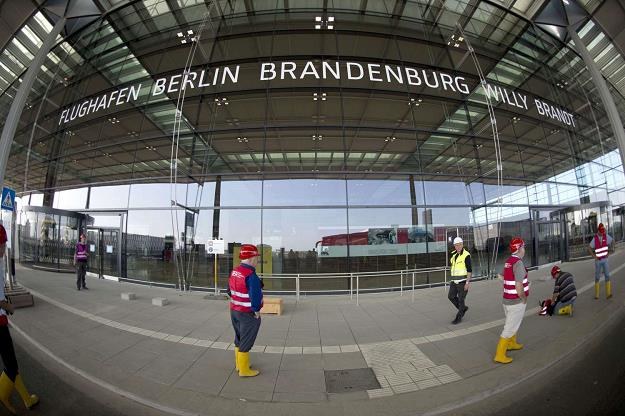 Termin otwarcia lotniska Berlin Brandenburg wciąż jest niepewny... /AFP