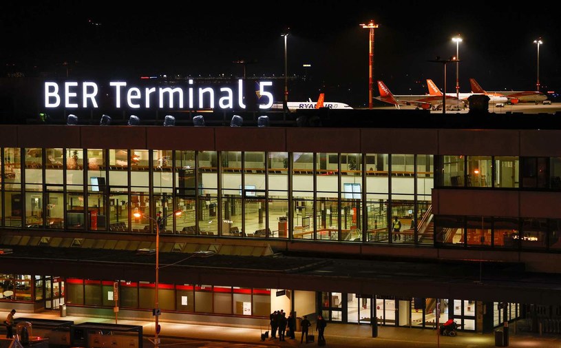 Terminal 5 lotniska BER będzie zamknięty z powodu spadku liczby pasażerów /AFP