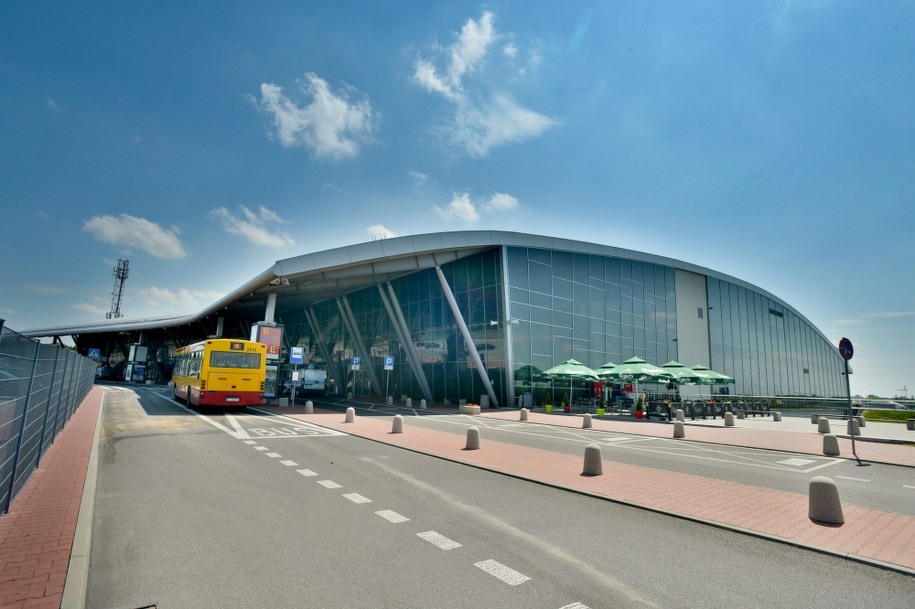 Terminal pasażerski Portu Lotniczego Łódź im. Władysława Reymonta w Łodzi / 	Grzegorz Michałowski    /PAP