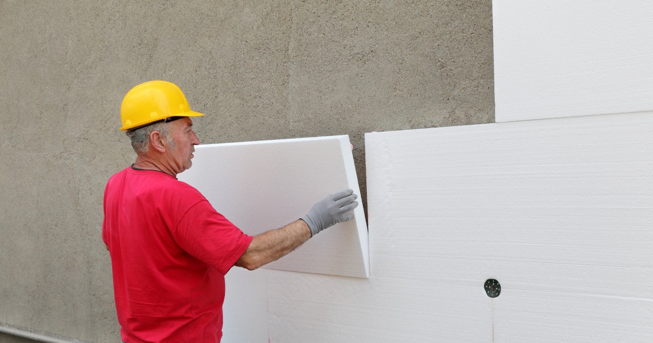 Termomodernizacja budynku uprawnia do skorzystania z ulgi podatkowej. Jest jednak kilka warunków. /123RF/PICSEL