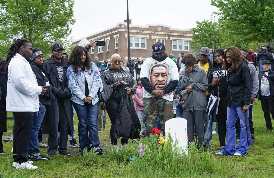 Terrance Floyd, brat George'a Floyda i inni członkowie rodziny /PAP/EPA/CRAIG LASSIG /PAP