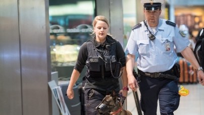 Terroryści z ISIS chcieli wysadzić się w Duesseldorfie. Niemcy udaremnili zamach 
