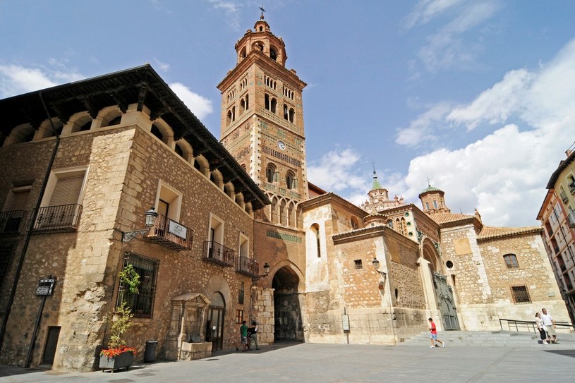 Teruel zasłynęło dzięki historii równie romantycznej jak losy Romea i Julii. Ale to miasto ma w zanadrzu dużo więcej atutów /Agencja FORUM