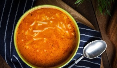 Teściowa dodaje to do pomidorówki. Smakuje lepiej niż w niejednej restauracji