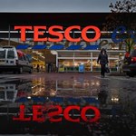 Tesco przywraca sprzedaż winyli w supermarketach