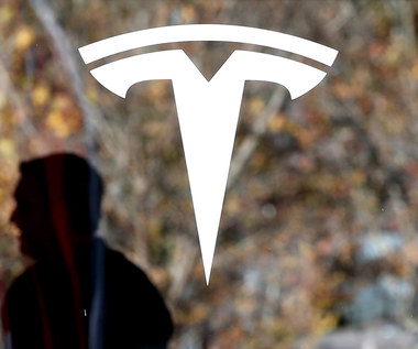 Tesla buduje własną rafinerię litu. Inni producenci z USA będą mogli jej pozazdrościć
