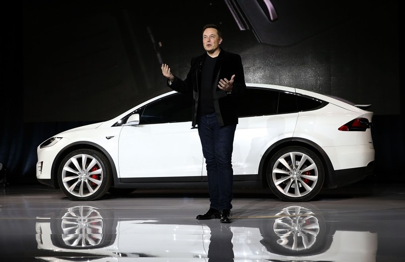 Tesla dostarczyła w pierwszym kwartale 2022 roku 310 048 pojazdów /Getty Images