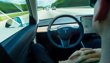 Tesla kończy sprzedawać Autopilota. Elon Musk ma inne plany