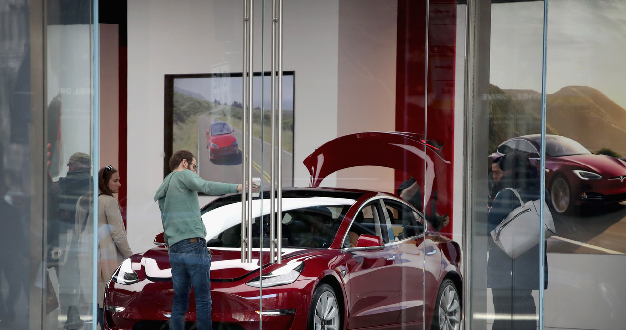 Tesla ma zaskakujące problemy z rozkręceniem produkcji Modelu 3 /Getty Images