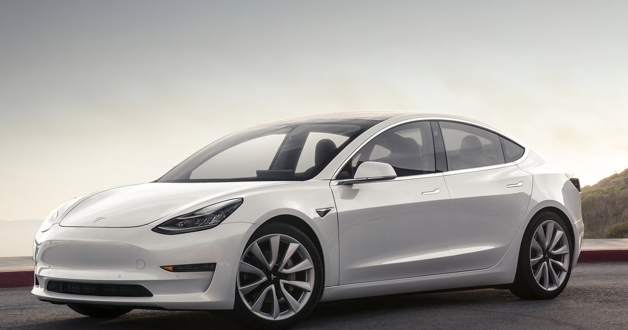 Tesla model 3 to najbardziej usterkowe auto elektryczne w Niemczech (TUV 2025) /Informacja prasowa