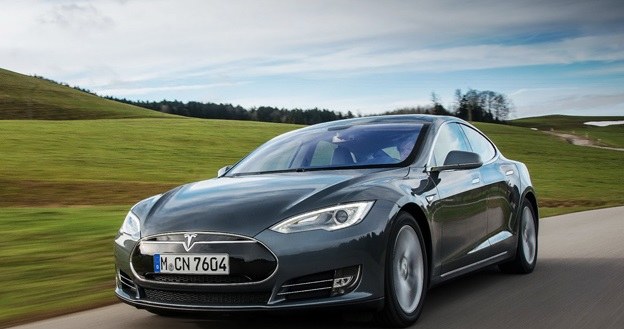 Tesla Model S /Tesla