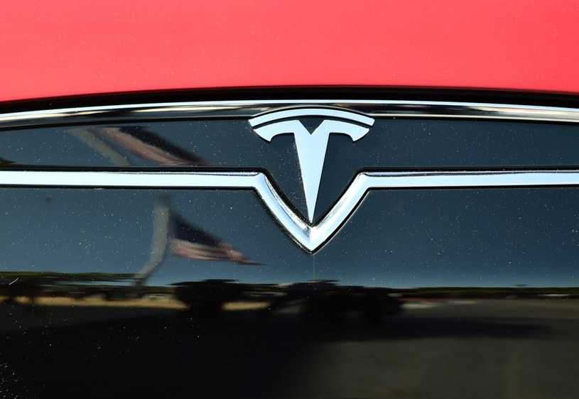 Tesla otrzymała... autopilota /AFP