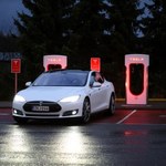 Tesla wstrzyma produkcję modeli S i X 