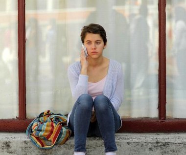 Tessa Ia w scenie z filmu "Pragnienie miłości"