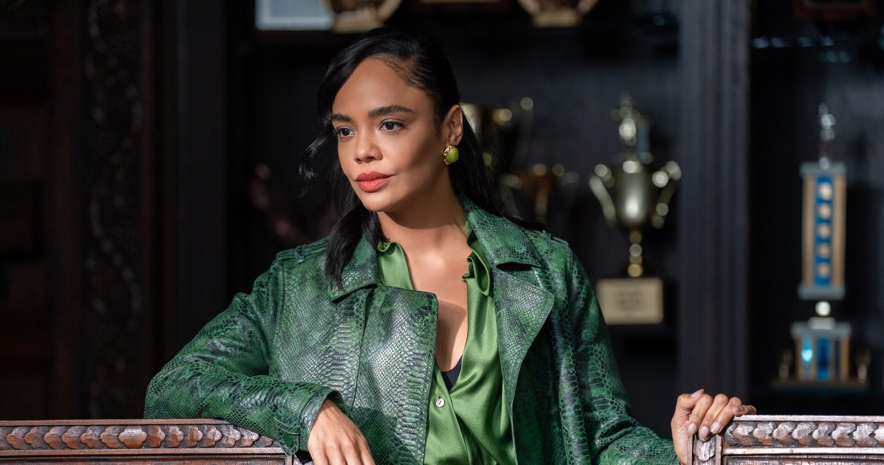 Tessa Thompson w serialu "Zabójcza przyjaźń" /Eli Joshua Ade/Netflix /Netflix