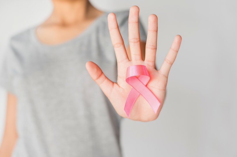 Test BRCA pozwala ocenić ryzyko zachorowania na raka piersi /123RF/PICSEL