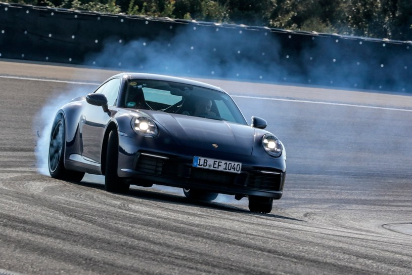 Testy nowego Porsche 911 /Informacja prasowa