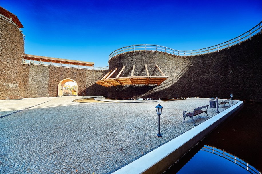 Tężnia przy kopalni soli w Wieliczce /Materiały promocyjne