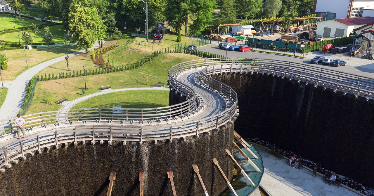 Tężnia solankowa w Wieliczce. Jej mikroklimat  wykorzystywany jest w leczeniu górnych dróg oddechowych /123RF/PICSEL