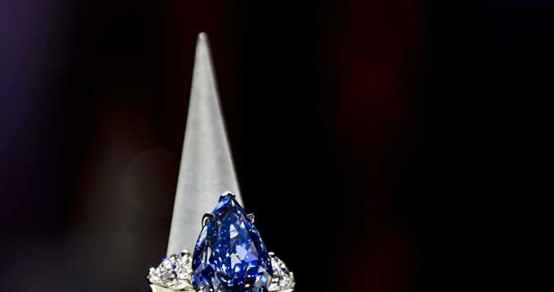 The Blue - został sprzedany za 24 mln USD /AFP