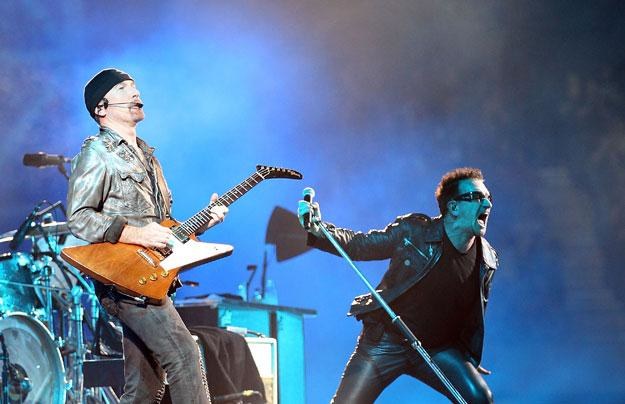 The Edge i Bono (U2) napisali muzykę do zmieszanego z błotem musicalu fot. Mark Metcalfe /Getty Images/Flash Press Media