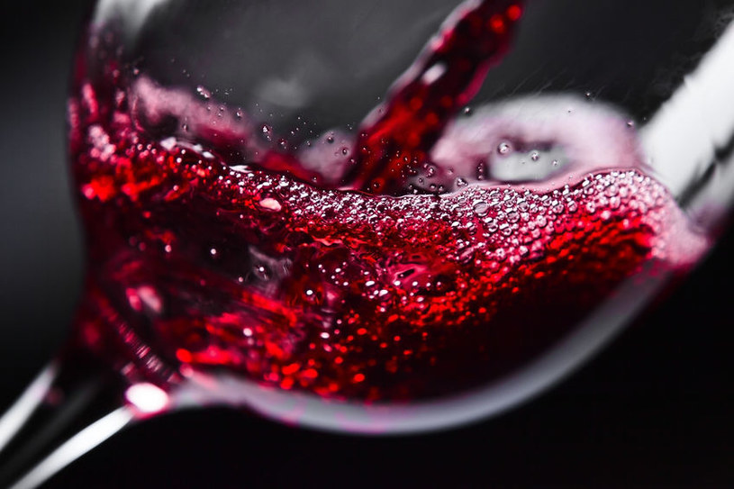 "The End" to pierwsze na świecie wino stworzone przez sztuczną inteligencję. /123RF/PICSEL