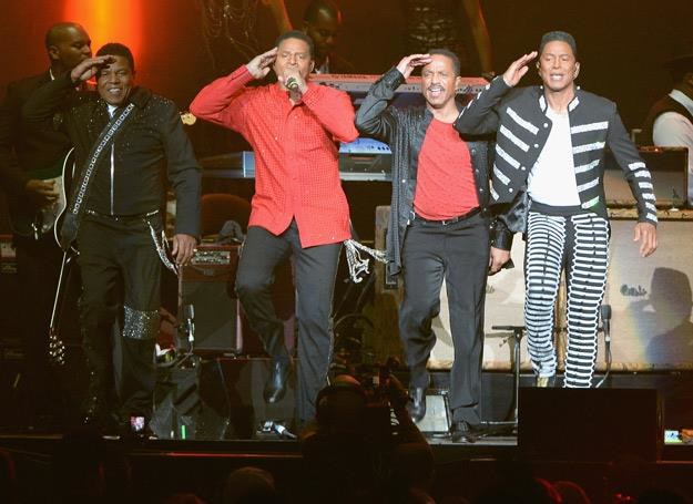 The Jacksons w akcji (od lewej: Tito, Jackie, Marlon i Jermaine) - fot. Earl Gibson III /Getty Images/Flash Press Media
