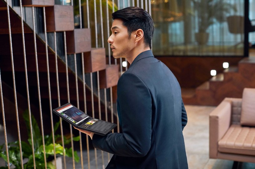 ThinkPad X1 Fold to pierwszy komputer mobilny ze składanym ekranem /materiały promocyjne