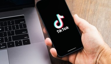 TikTok Shop wchodzi do Polski. InPost i BLIK napędzą zakupy w aplikacji