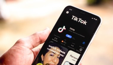 TikTok to Google dla młodych. Co piąty film w serwise zawiera fake newsy