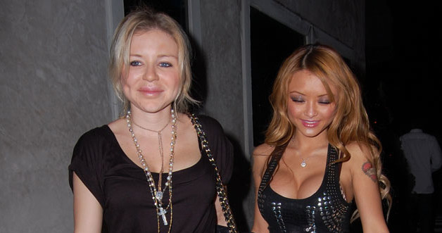 Tila Tequila (z prawej) i Casey Johnson &nbsp; /Splashnews