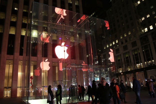 Tim Gudgel zaprojektował m.in. słynny oszklony Apple Store w Nowym Jorku /AFP
