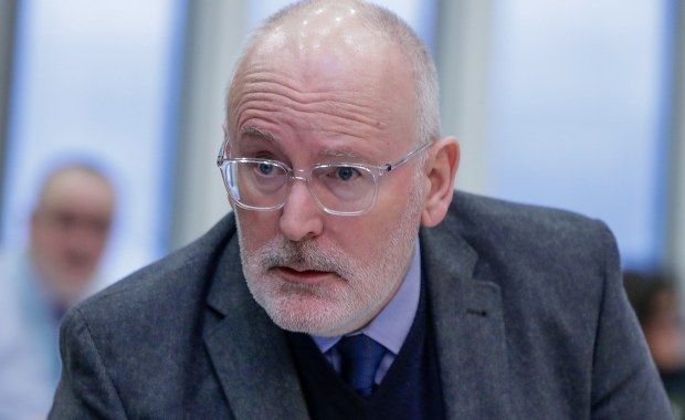 Timmermans: KE nie wycofa skargi przeciwko Polsce ws. Sądu Najwyższego
