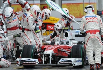 Timo Glock zamienił Toyotę na Manor GP. /AFP