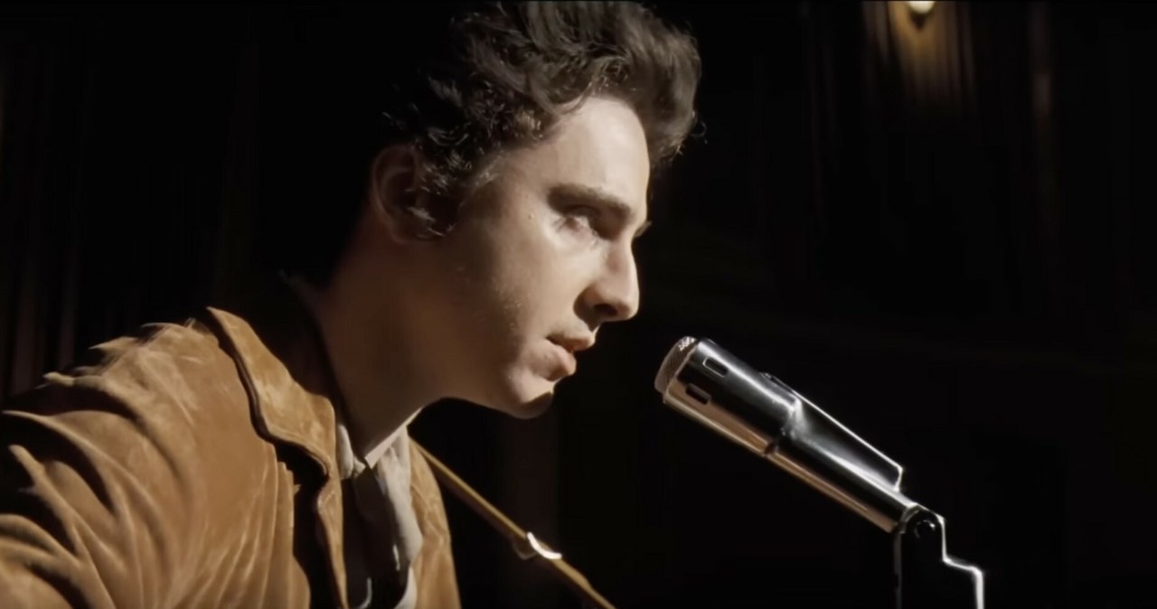 Timothee Chalamet jako Bob Dylan w filmie "A Complete Unknown" /Searchlight/Ferrari Press/East News /East News