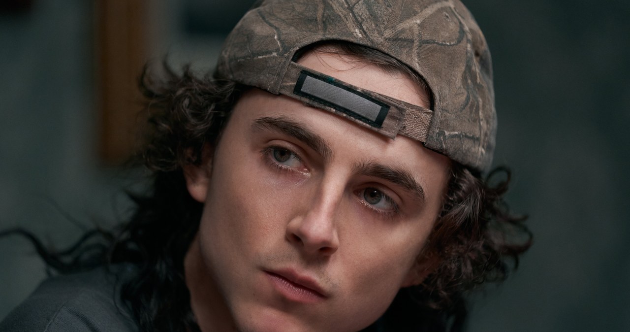 Timothee Chalamet w filmie "Nie patrz w górę" /NIKO TAVERNISE/NETFLIX © 2021 /materiały prasowe