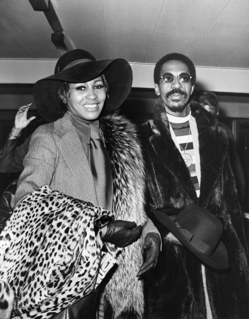 Tina Turner i Ike Turner w pierwszej połowie lat 70. /Evening Standard /Getty Images