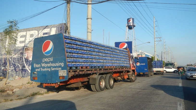 Tłum atakował ciężarówki i fabryki Pepsi /Wikimedia Commons /materiały prasowe