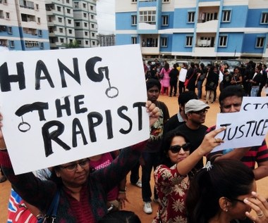 Tłum brutalnie zlinczował podejrzanego o gwałt