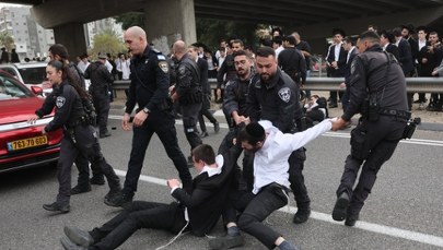 ​Tłum ultraortodoksyjnych Żydów ścigał izraelskie żołnierki