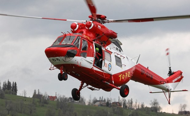 Tłumy ludzi i seria wypadków w Tatrach. Kilkoro turystów zapomniało zawiadomić TOPR, że poradzili sobie sami