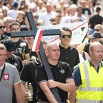 Tłumy na Marszu Milczenia po zabójstwie młodej kobiety. Zbrodnia wstrząsnęła miastem 