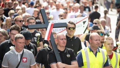 Tłumy na Marszu Milczenia po zabójstwie młodej kobiety. Zbrodnia wstrząsnęła miastem 