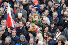 Tłumy pielgrzymów przywitały Benedykta XVI w Castel Gandolfo