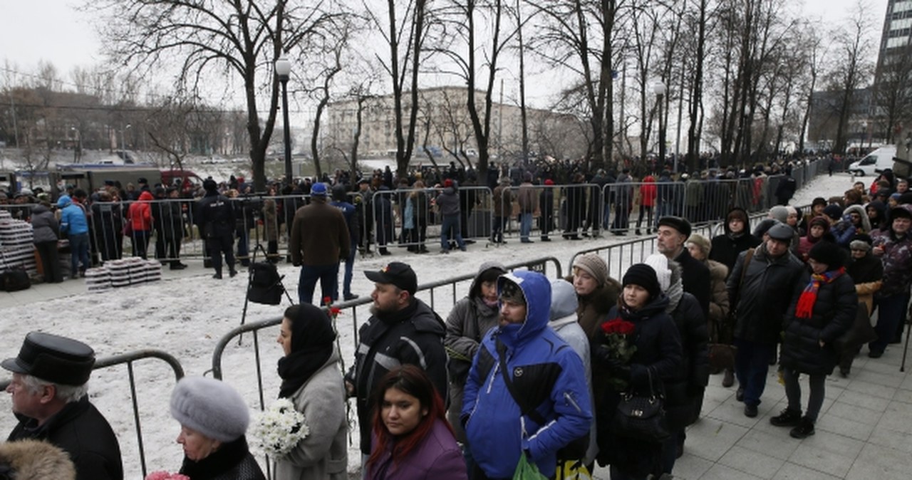 Tłumy żegnają zastrzelonego Borysa Niemcowa