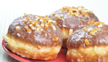 Tłustoczwartkowy zawrót głowy. Oferta sklepów i cukierni dotyczy cen, ale też smaków