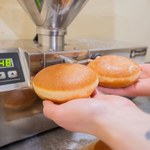 Tłusty czwartek: tanie pączki czy drogie? "Mało kto zastanawia się nad jakością produktu"