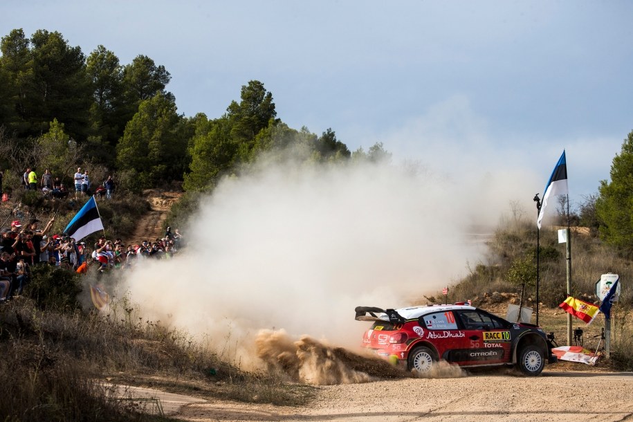 To był pierwszy triumf Loeba od 2013 /	NIKOS MITSOURAS /PAP/EPA