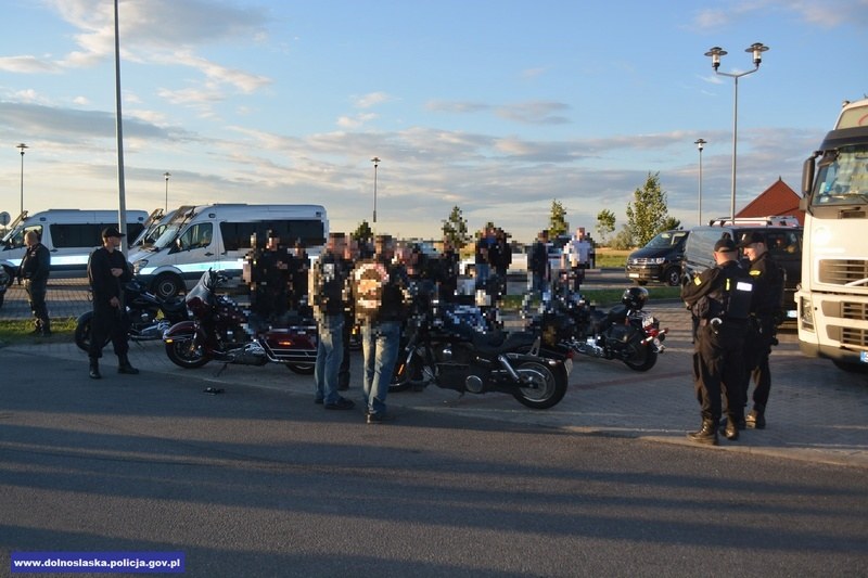 To był prawdziwy gang motocyklistów /Informacja prasowa